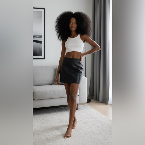 Hugo Buscati Dresses & Skirts - Hugo Buscati Black Gen. Leather Skirt 8 (W:28”)
